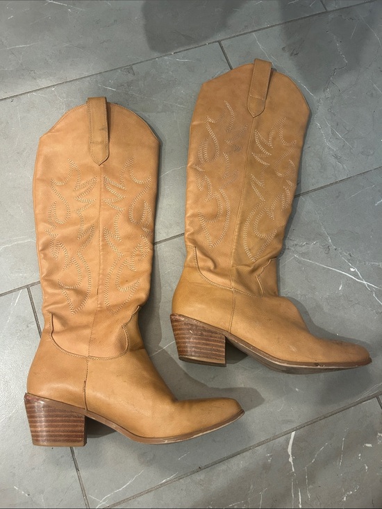 Billini Shoes - Billini Classic Tan Western Cowboy Boots - Women's Fashion Boots